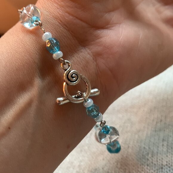 💀✨ Handmade Turquoise Skull Bracelet & Earrings Set ✨💀 - Picture 5 of 10